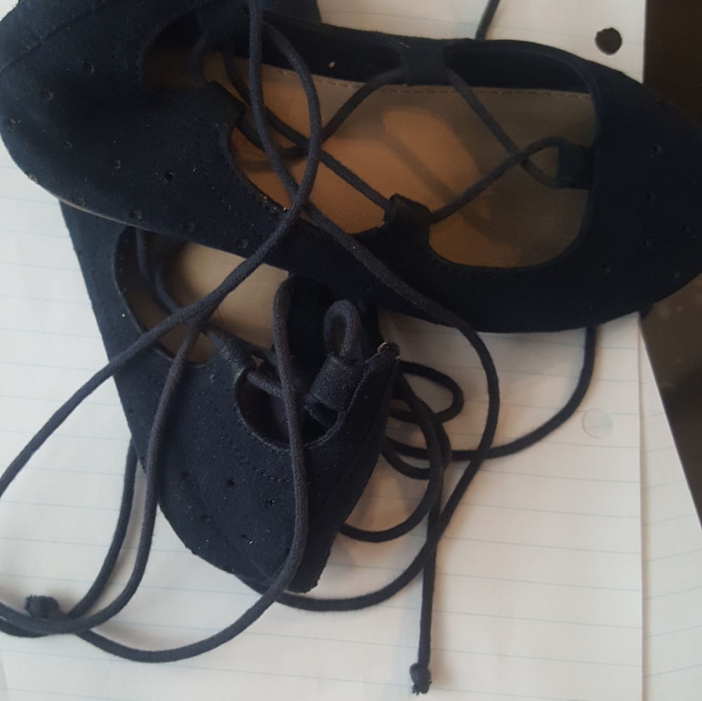 Shoes - Picture 2 of 2